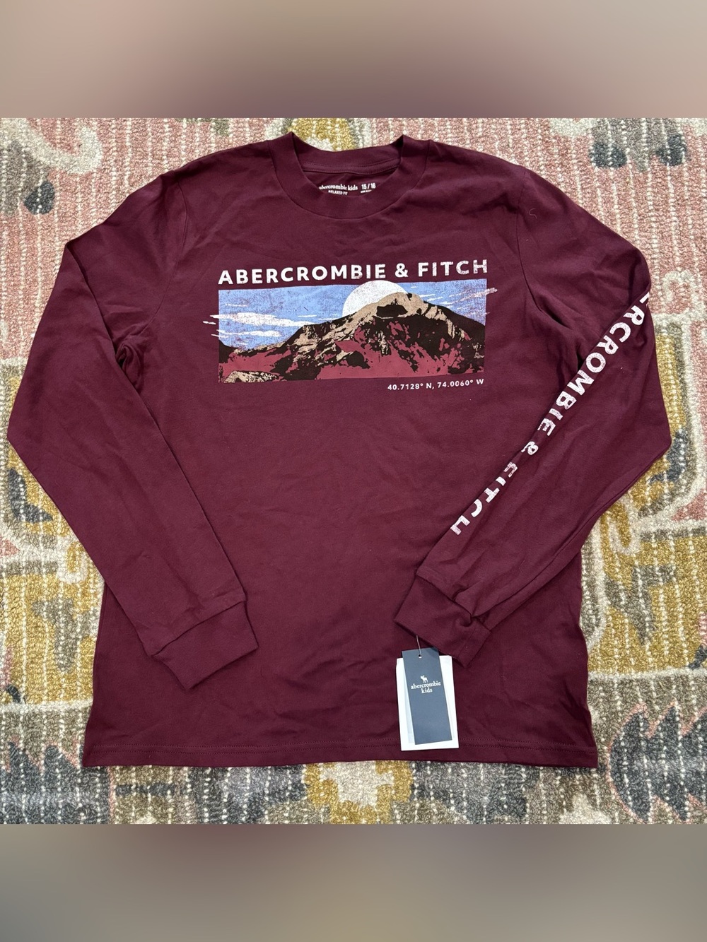 Abercombie & Fitch Big Boy Kids Maroon Long Sleeve Graphic Tee Size 15/16